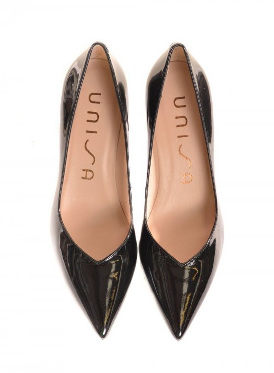 Unisa black heels