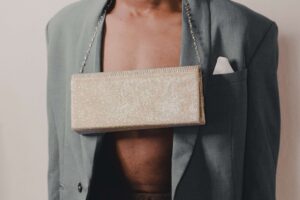 Envelope Clutch Will Make Your Outfits More Classy